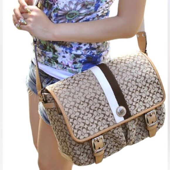 Coach Voyager Signature Messenger Crossbody Bag in Khaki/Brown Color Combo - Picture 16 of 16